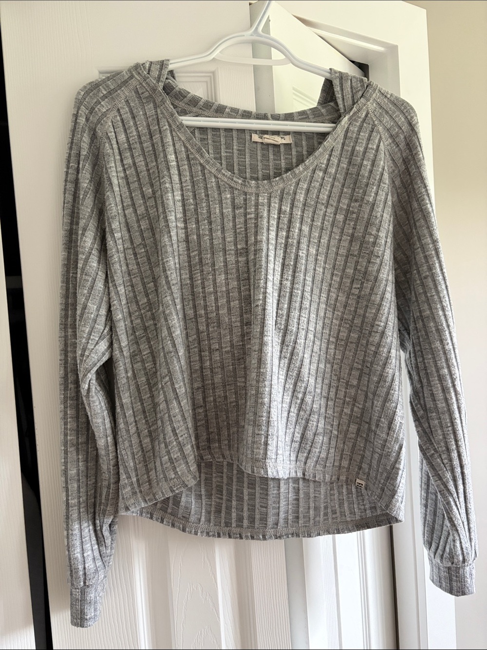 Billabong Light Gray Ribbed Scoop Neck Hoodie Sweater